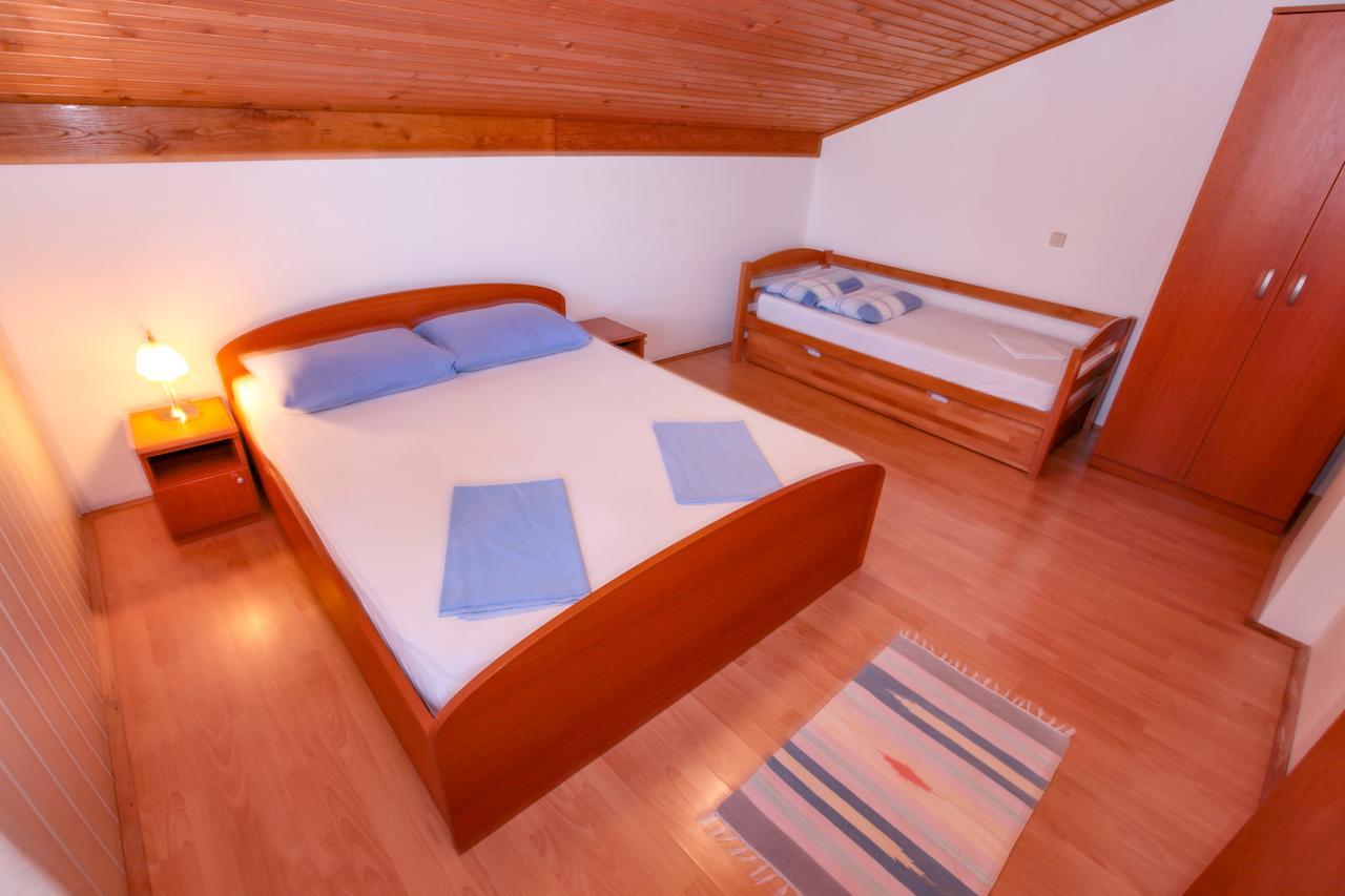 Apartments Dinko 诺瓦利娅 外观 照片